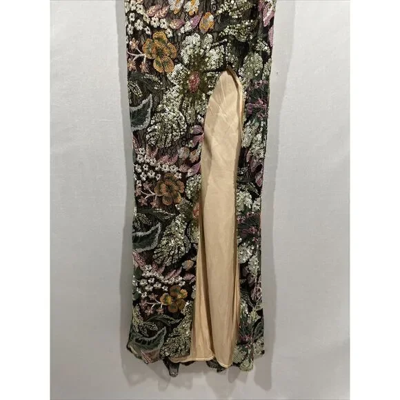 NWT $698 Mac Duggal [ 4 ] 49574 Embellished Floral One Shoulder‎ Gown Black